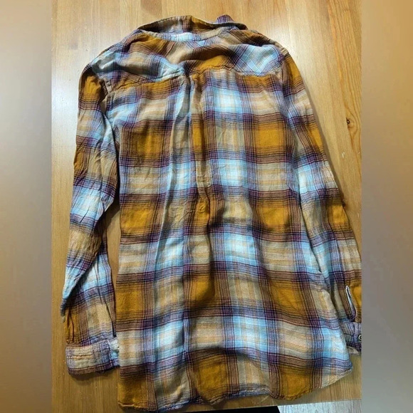 Maurices Womens Medium Plaid Checkered shirt. - Picture 8 of 8